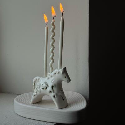 Подсвечник новогодний для тонкой свечи в форме статуэтки Лошади, сиивол года 2026 ручной работы, купить в интернет-магазине антикварня